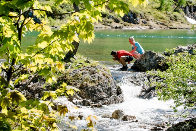 Erfrischende und kurze Pause beim Wandern © Wagrain-Kleinarl Tourismus