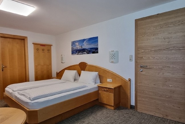 Dreibettzimmer mit BalkonDreibettzimmer mit Balkon