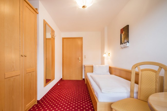 Einbettzimmer